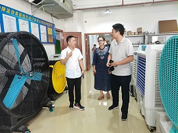 广西五金机电商会与广西理工工贸公司开展互联网视频拍摄学习交流活动