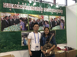 南宁理工冷风机与柬埔寨合作商合影