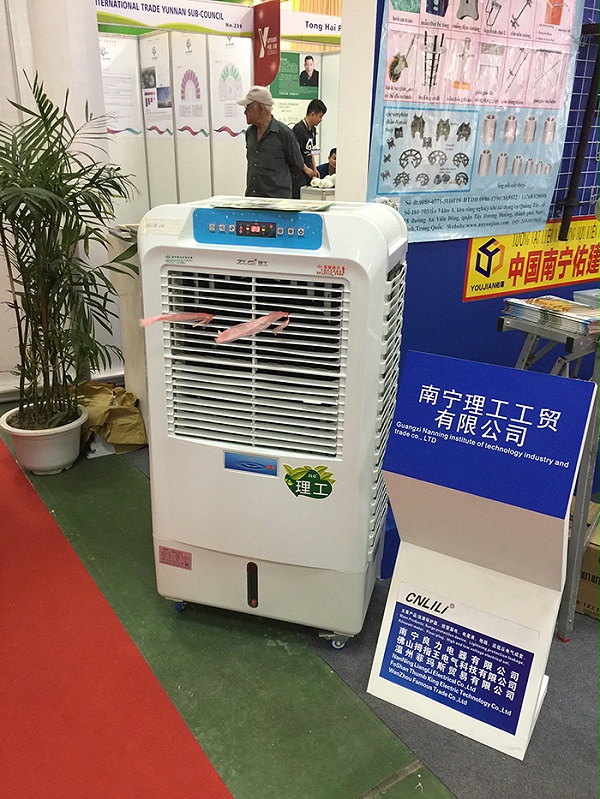 南宁理工环保空调在越南博览会现场
