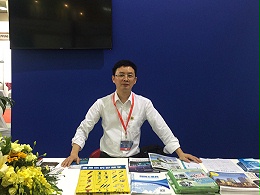 理工公司陈经理在越南博览会现场